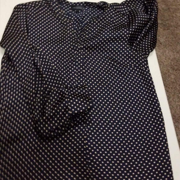 Tops - Picture 2 of 3